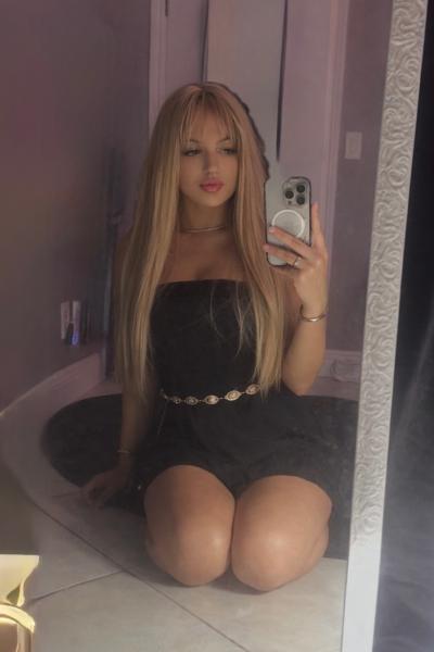 Desweetie26